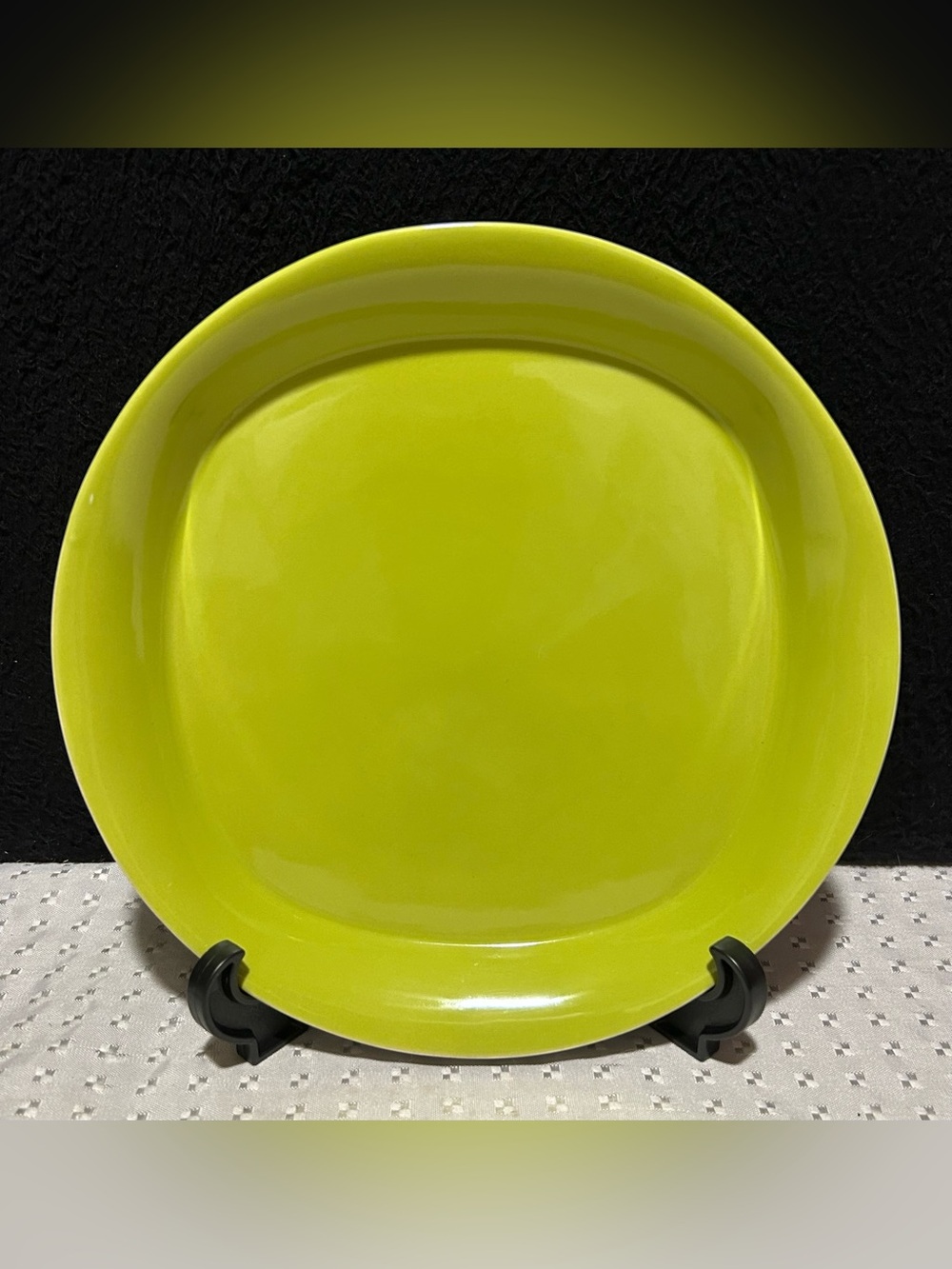 Rachael Ray Round and Square Green Apple Salad Plate